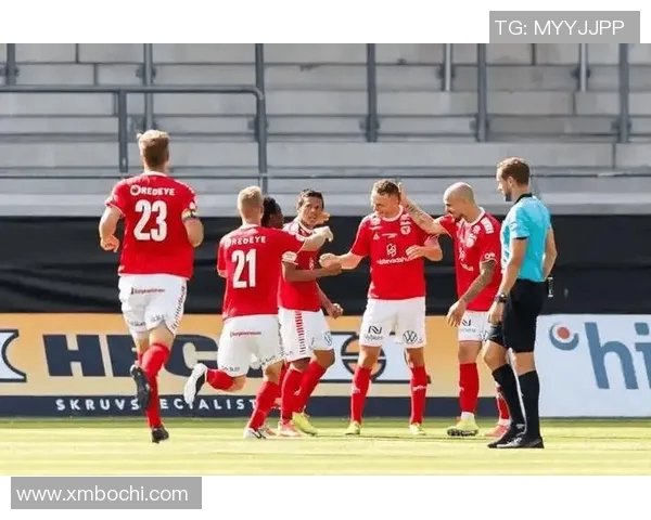 图尔与瓦朗谢的精彩对决揭示法乙联赛的激烈竞争与球队实力较量